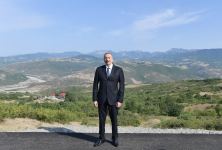 Prezident İlham Əliyev Bakı-Şamaxı-Muğanlı-İsmayıllı–Qəbələ avtomobil yolunun bir hissəsinin yenidən qurulması layihəsi ilə tanış olub (FOTO) (YENİLƏNİB)