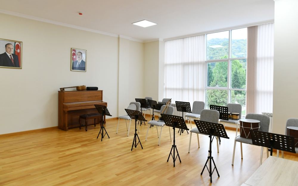 Prezident İlham Əliyev Balakən şəhər Uşaq İncəsənət Məktəbinin yeni binasının açılışında iştirak edib (FOTO) (YENİLƏNİB)