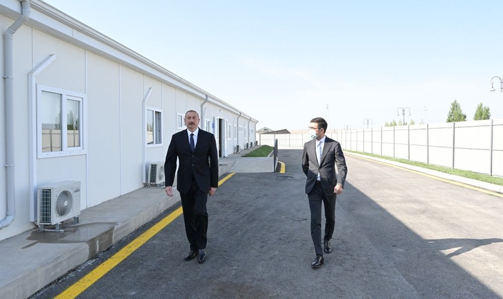 Prezident İlham Əliyev Qobustanda koronaviruslu xəstələrin müalicəsi üçün nəzərdə tutulan modul tipli xəstəxananın açılışında iştirak edib (FOTO) (YENİLƏNİB)