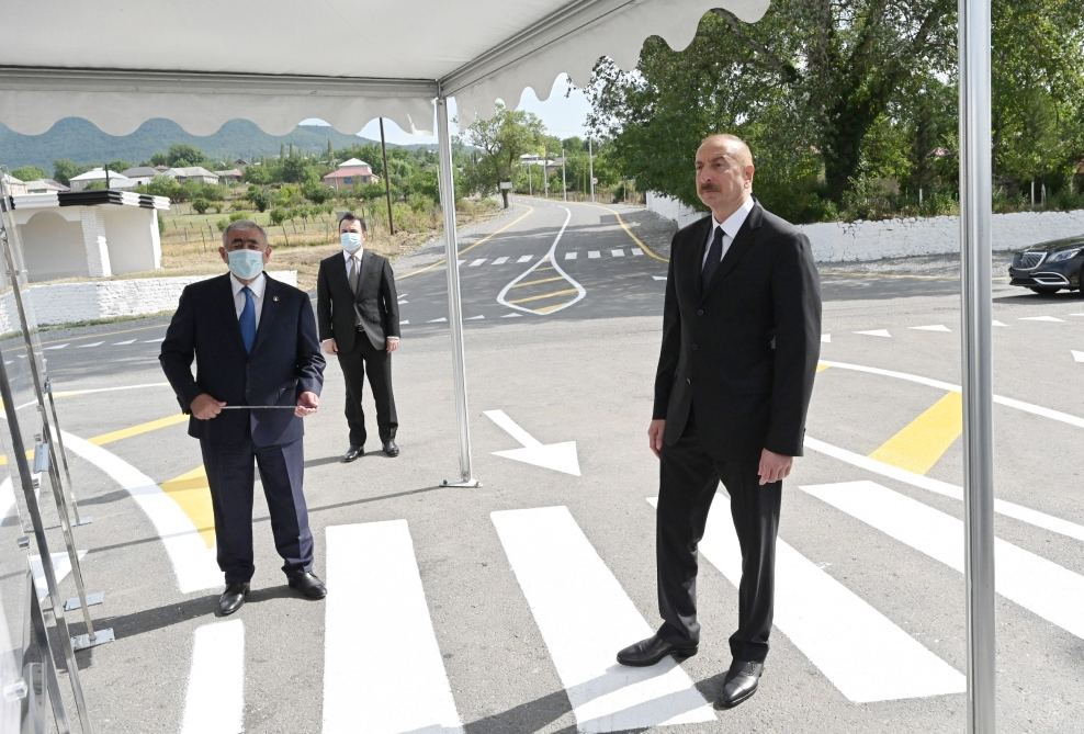 Prezident İlham Əliyev İsmayıllıda Təzəkənd-Ağbulaq-Qoşakənd avtomobil yolunun yenidənqurmadan sonra açılışında iştirak edib (FOTO) (YENİLƏNİB)