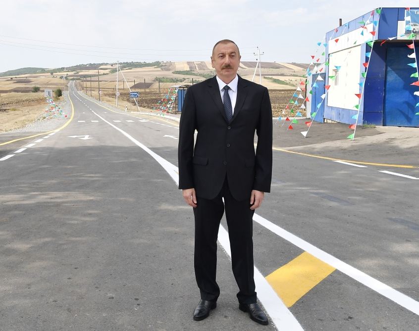 Prezident İlham Əliyev İsmayıllıda Təzəkənd-Ağbulaq-Qoşakənd avtomobil yolunun yenidənqurmadan sonra açılışında iştirak edib (FOTO) (YENİLƏNİB)