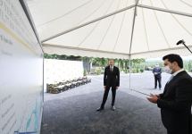 Prezident İlham Əliyev Balakəndə “Bal meyvə” bağçılıq təsərrüfatı ilə tanış olub (FOTO) (YENİLƏNİB)