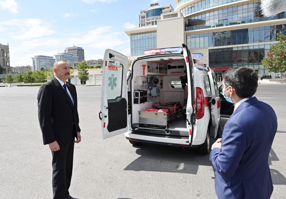 Prezident İlham Əliyevin tapşırığı ilə ölkəmizə yeni təcili tibbi yardım avtomobilləri gətirilib (FOTO) (YENİLƏNİB)