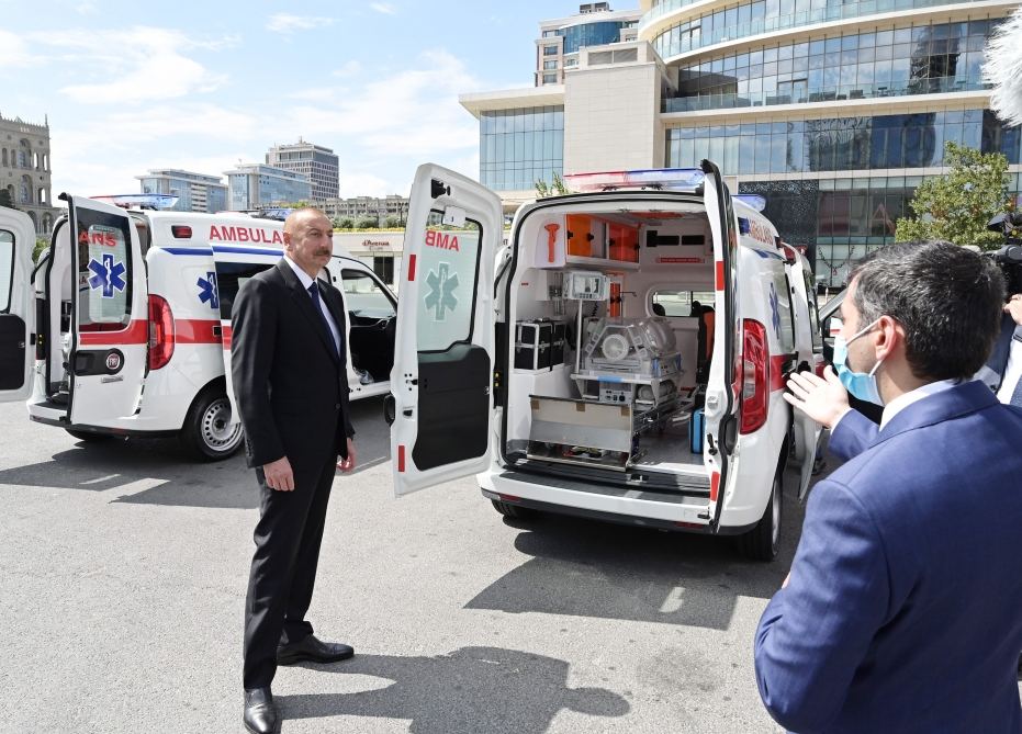 Prezident İlham Əliyevin tapşırığı ilə ölkəmizə yeni təcili tibbi yardım avtomobilləri gətirilib (FOTO) (YENİLƏNİB)