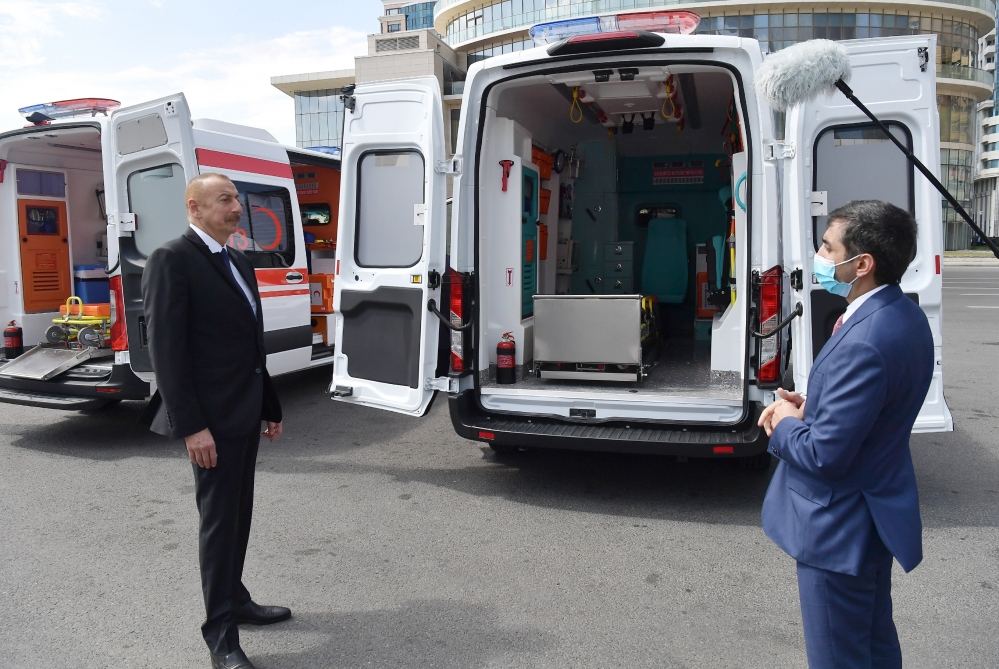Prezident İlham Əliyevin tapşırığı ilə ölkəmizə yeni təcili tibbi yardım avtomobilləri gətirilib (FOTO) (YENİLƏNİB)