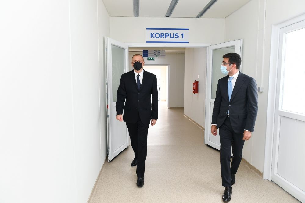 Prezident İlham Əliyev Şəkidə modul tipli xəstəxanada yaradılan şəraitlə tanış olub (FOTO) (YENİLƏNİB)