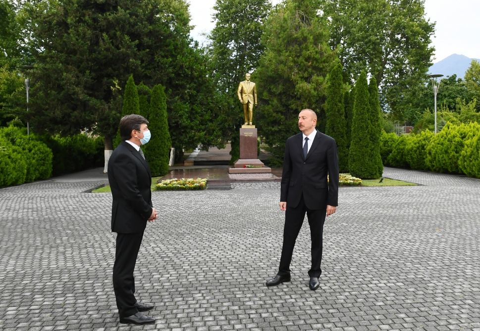 Prezident İlham Əliyev Qəbələ rayonunda da səfərdə olub (FOTO) (YENİLƏNİB)