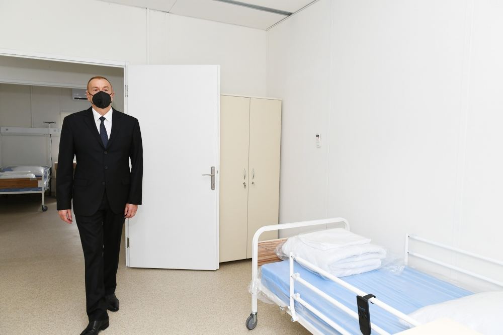 Prezident İlham Əliyev Qəbələdə quraşdırılan modul tipli xəstəxanada yaradılan şəraitlə tanış olub (FOTO) (YENİLƏNİB)