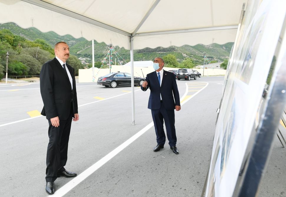 Prezident İlham Əliyev Şəkidə Qoxmuq-Baltalı-Babaratma-Qaradağlı-Qudula-Daşüz avtomobil yolunun açılışında iştirak edib (FOTO) (YENİLƏNİB)