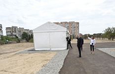 Prezident İlham Əliyev və birinci xanım Mehriban Əliyeva Yasamal rayonunda salınacaq meşə tipli yeni parkda görüləcək işlərlə tanış olublar (FOTO) (YENİLƏNİB)