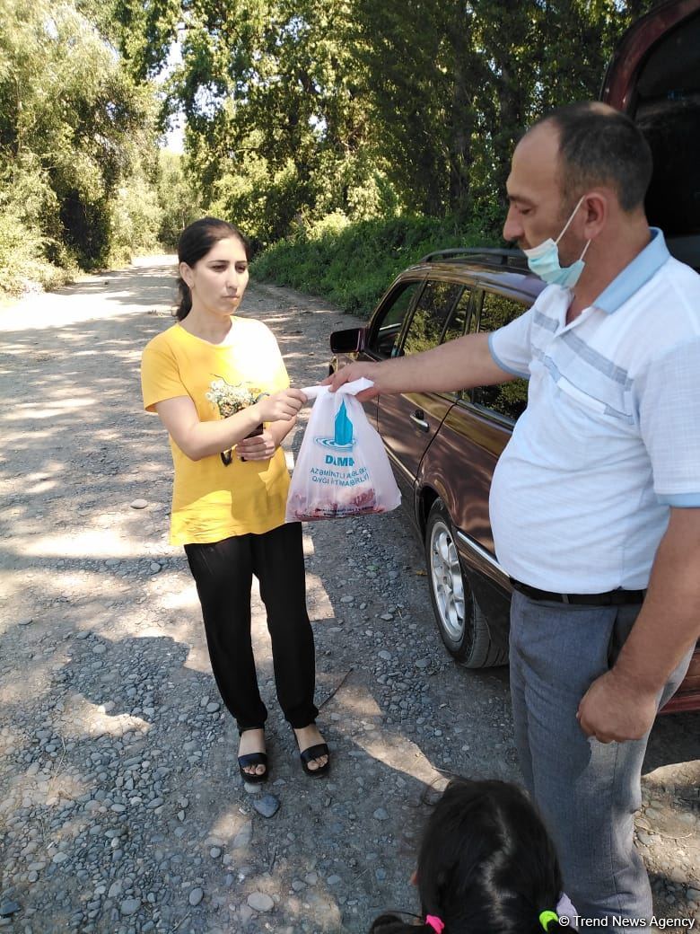 Deputat Sevil Mikayılovanın təşəbbüsü ilə Xudat sakinlərinə Qurban  sovqatları paylanılıb (FOTO)