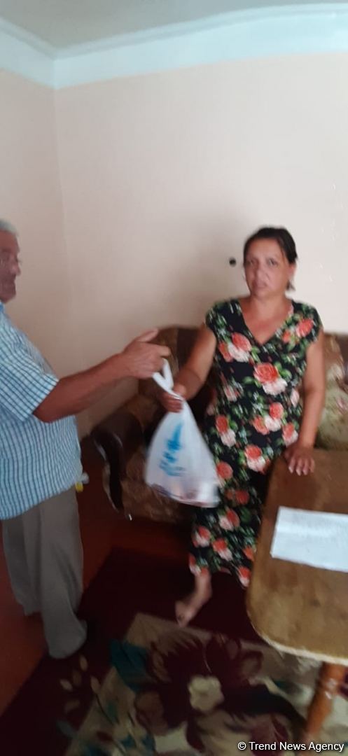 Deputat Sevil Mikayılovanın təşəbbüsü ilə Xudat sakinlərinə Qurban  sovqatları paylanılıb (FOTO)
