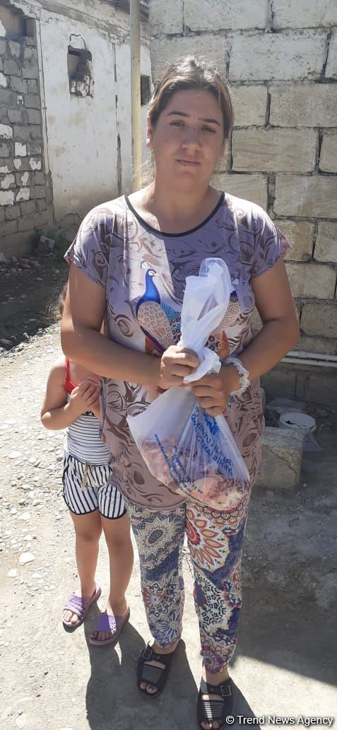 Deputat Sevil Mikayılovanın təşəbbüsü ilə Xudat sakinlərinə Qurban  sovqatları paylanılıb (FOTO)