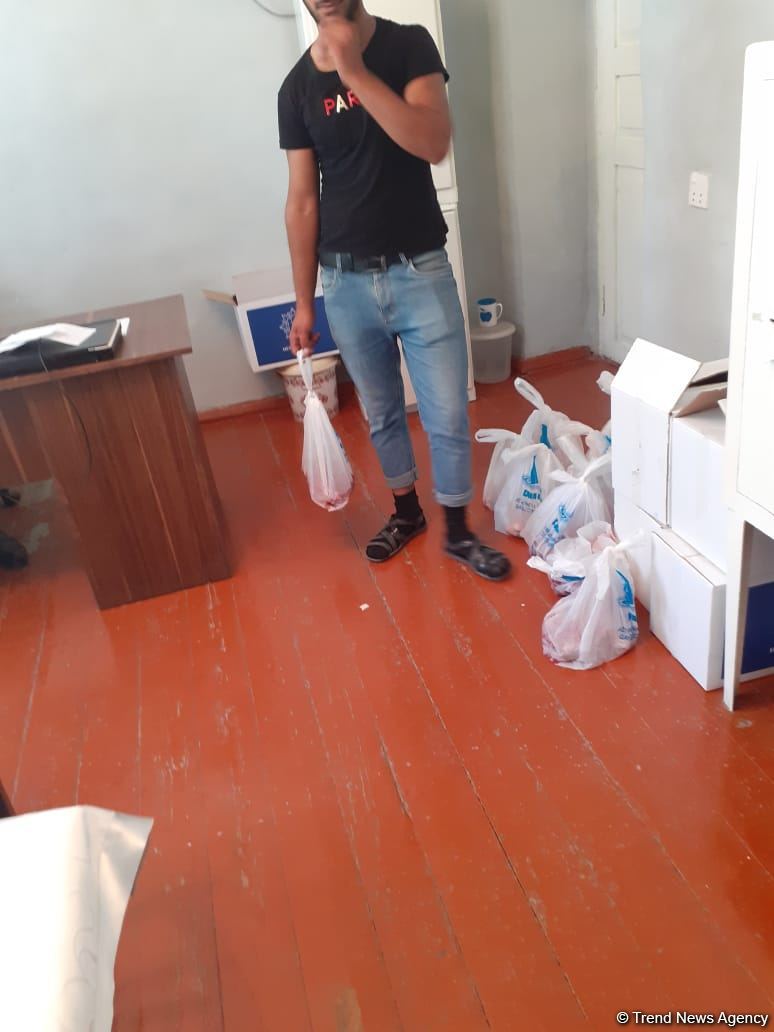 Deputat Sevil Mikayılovanın təşəbbüsü ilə Xudat sakinlərinə Qurban  sovqatları paylanılıb (FOTO)