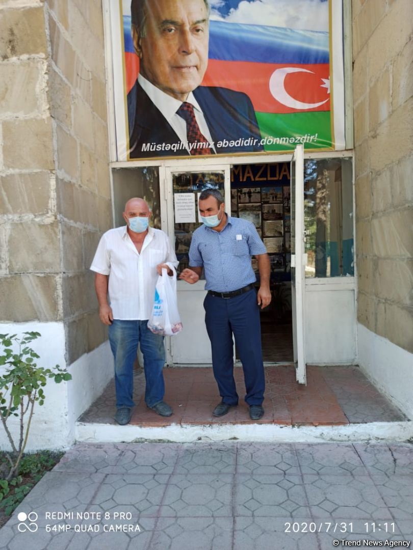 Deputat Sevil Mikayılovanın təşəbbüsü ilə Xudat sakinlərinə Qurban  sovqatları paylanılıb (FOTO)