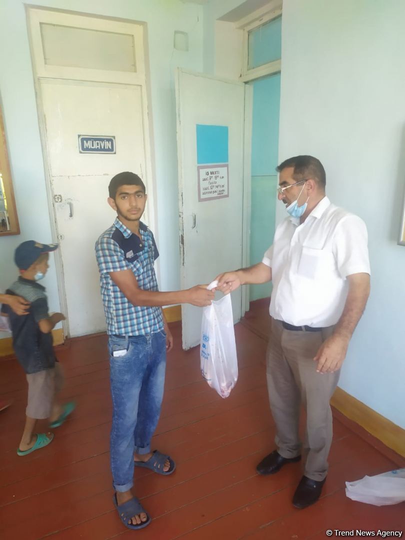Deputat Sevil Mikayılovanın təşəbbüsü ilə Xudat sakinlərinə Qurban  sovqatları paylanılıb (FOTO)