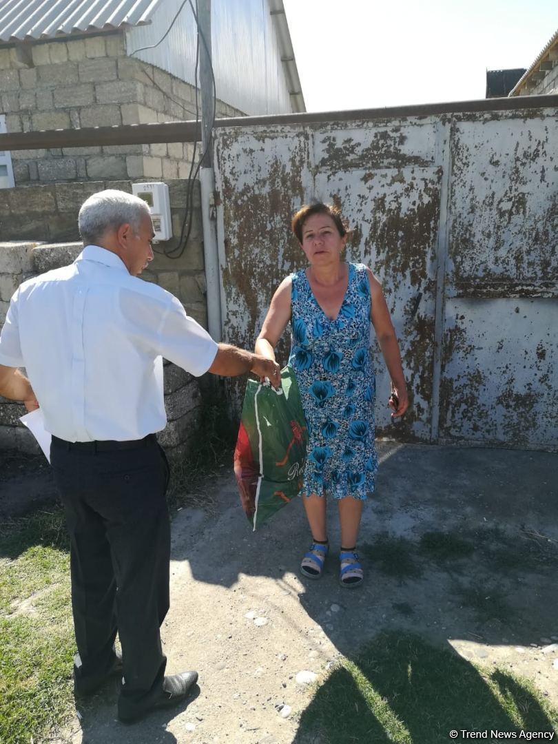 Deputat Sevil Mikayılovanın təşəbbüsü ilə Xudat sakinlərinə Qurban  sovqatları paylanılıb (FOTO)