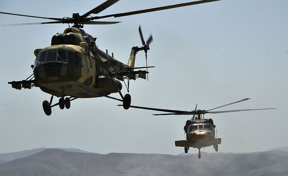 “TurAZ Qartalı - 2020” təlimləri helikopterlərin iştirakı ilə davam edir (FOTO/VİDEO)
