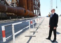 Prezident İlham Əliyev “Qarabağ” yatağının dayaq blokunun dənizə yola salınması mərasimində iştirak edib (FOTO/VİDEO) (YENİLƏNİB 2)