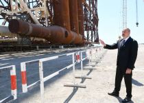 Prezident İlham Əliyev “Qarabağ” yatağının dayaq blokunun dənizə yola salınması mərasimində iştirak edib (FOTO/VİDEO) (YENİLƏNİB 2)