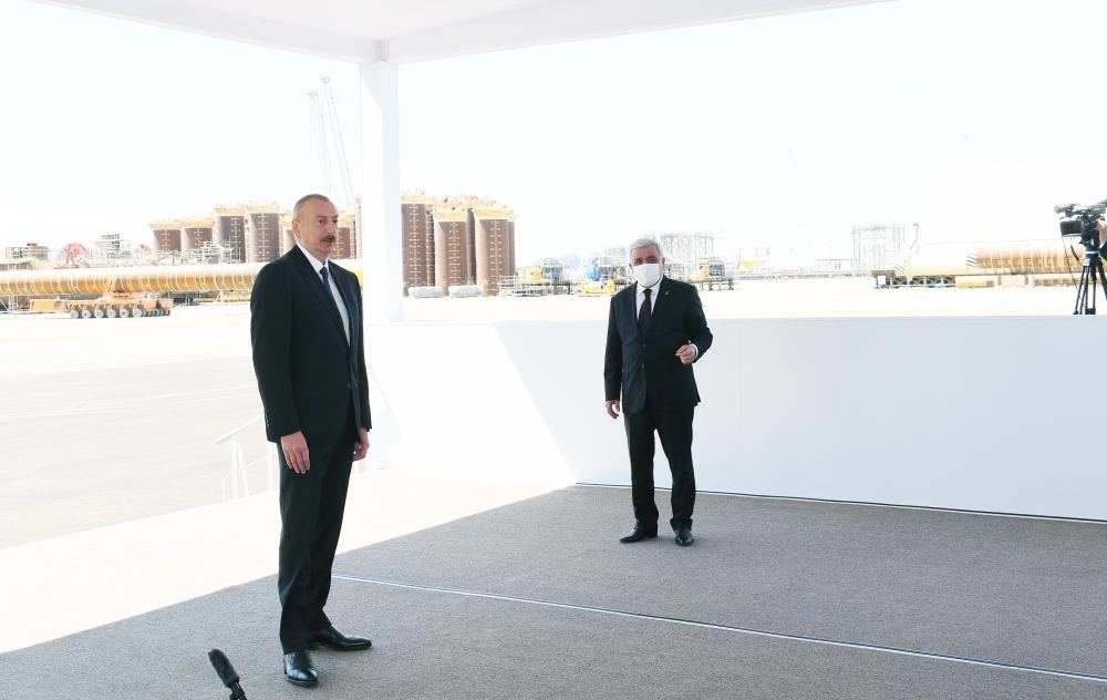 Prezident İlham Əliyev “Qarabağ” yatağının dayaq blokunun dənizə yola salınması mərasimində iştirak edib (FOTO/VİDEO) (YENİLƏNİB 2)