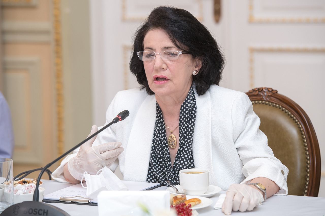 Bir qrup tanınmış mədəniyyət və incəsənət xadimi ilə görüş keçirilib (FOTO)