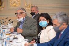 Bir qrup tanınmış mədəniyyət və incəsənət xadimi ilə görüş keçirilib (FOTO)
