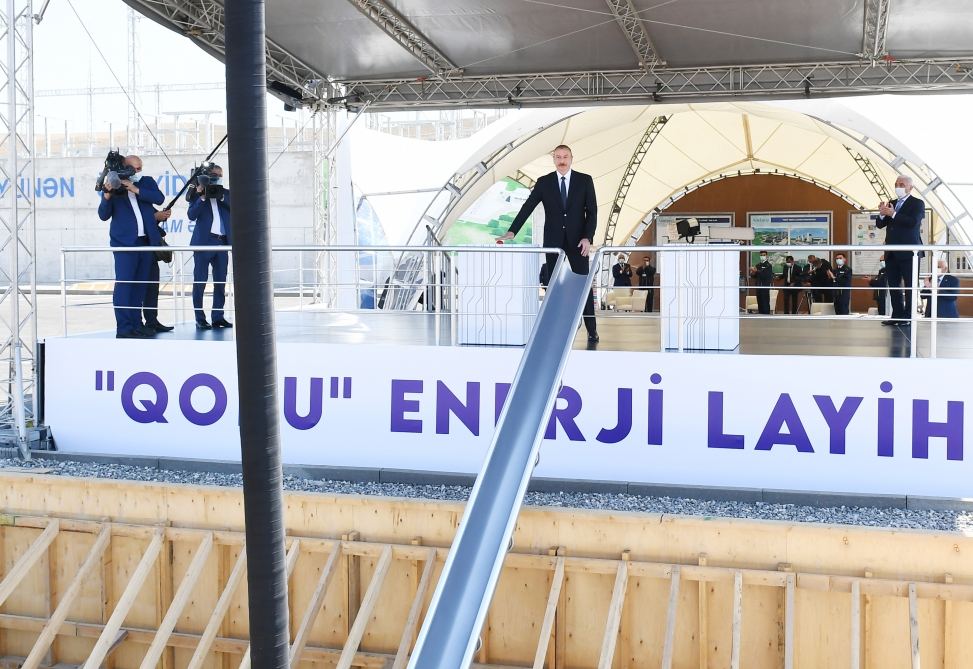 Prezident İlham Əliyev “Qobu” elektrik yarımstansiyasının tikintisi ilə tanış olub (FOTO) (YENİLƏNİB 2)