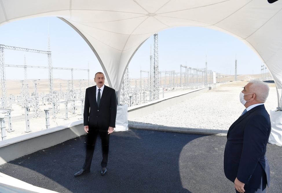 Prezident İlham Əliyev “Qobu” elektrik yarımstansiyasının tikintisi ilə tanış olub (FOTO) (YENİLƏNİB 2)
