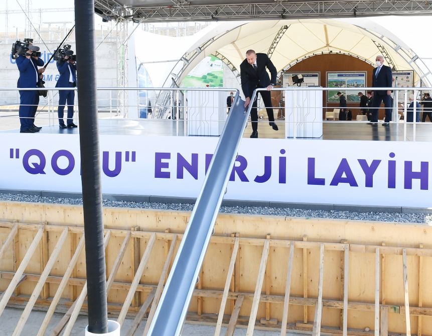 Prezident İlham Əliyev “Qobu” elektrik yarımstansiyasının tikintisi ilə tanış olub (FOTO) (YENİLƏNİB 2)