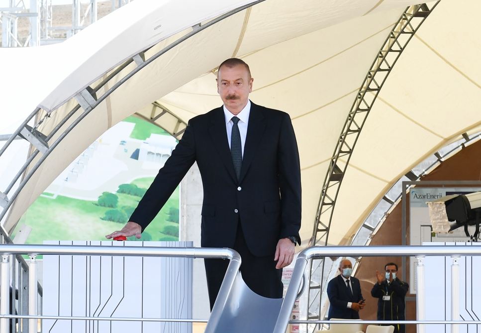 Prezident İlham Əliyev “Qobu” elektrik yarımstansiyasının tikintisi ilə tanış olub (FOTO) (YENİLƏNİB 2)