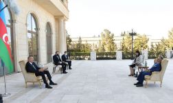 Prezident İlham Əliyev Yunanıstanın Azərbaycanda yeni təyin olunmuş səfirinin etimadnaməsini qəbul edib (FOTO) (YENİLƏNİB)