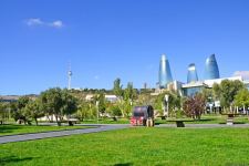 Bakı "karantin payızı"nı belə qarşılayır (FOTO)