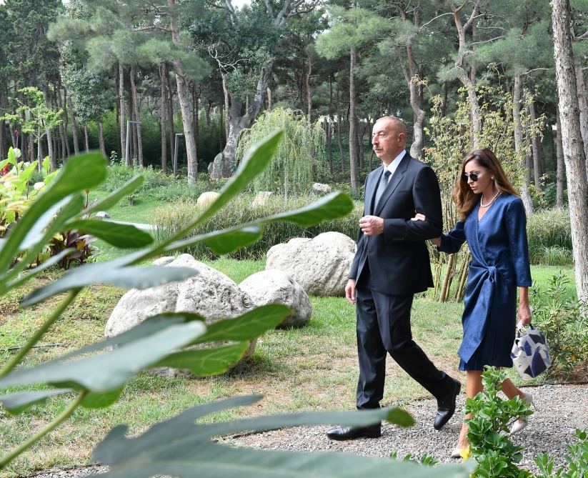 Prezident İlham Əliyev və birinci xanım Mehriban Əliyeva ADA Universitetinin iki yeni korpusunun açılışında iştirak ediblər (FOTO) (YENİLƏNİB-2)