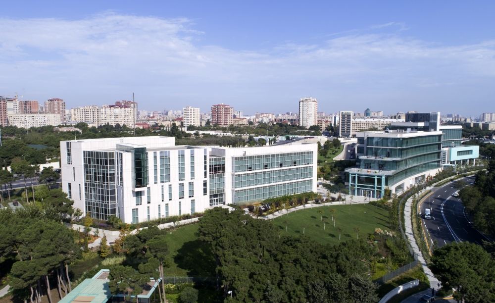 Prezident İlham Əliyev və birinci xanım Mehriban Əliyeva ADA Universitetinin iki yeni korpusunun açılışında iştirak ediblər (FOTO) (YENİLƏNİB-2)