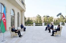 Prezident İlham Əliyev İranın Azərbaycanda yeni təyin olunmuş səfirinin etimadnaməsini qəbul edib (FOTO) (YENİLƏNİB)