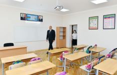 Prezident İlham Əliyev Bakıda məktəbdə aparılan əsaslı təmir işləri ilə tanış olub və yeni korpusun açılışında iştirak edib (FOTO) (YENİLƏNİB)