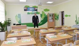 Prezident İlham Əliyev Bakıda məktəbdə aparılan əsaslı təmir işləri ilə tanış olub və yeni korpusun açılışında iştirak edib (FOTO) (YENİLƏNİB)