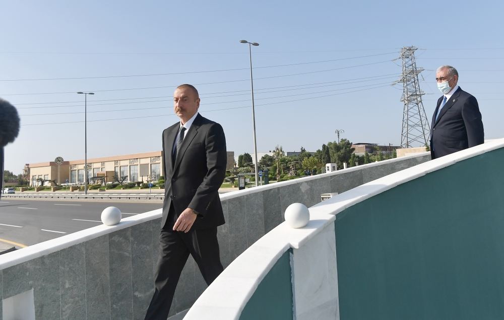 Prezident İlham Əliyev Mərdəkan-Zuğulba avtomobil yolunda yerüstü piyada keçidinin açılışında iştirak edib  (FOTO) (YENİLƏNİB)
