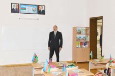 Prezident İlham Əliyev Əmircan qəsəbəsindəki 154 nömrəli məktəbin açılışında iştirak edib (FOTO) 
 (YENİLƏNİB)
