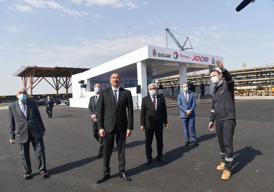 Prezident İlham Əliyev “Abşeron” yatağının dəniz əməliyyatlarının təməlqoyma mərasimində iştirak edib (FOTO/VİDEO) (YENİLƏNİB-2)
