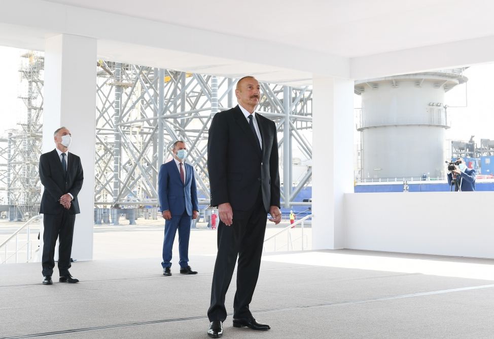Prezident İlham Əliyev “Abşeron” yatağının dəniz əməliyyatlarının təməlqoyma mərasimində iştirak edib (FOTO/VİDEO) (YENİLƏNİB-2)