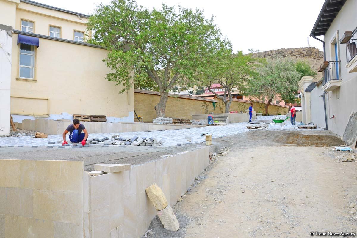 Bakının yeni turistik məkanına çevriləcək Bibiheybət (FOTOREPORTAJ)