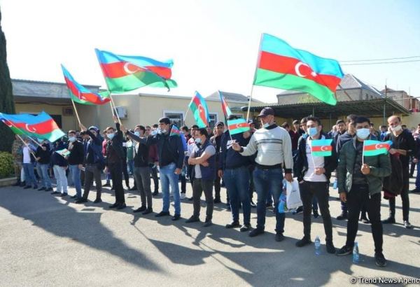 Dövlət Xidməti: Gənc əsgərlər cəbhəyə deyil, müvafiq qoşun növlərinin hərbi hissələrinə göndərilir