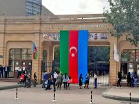 Bakı üçrəngli bayrağa bürünüb (FOTO)