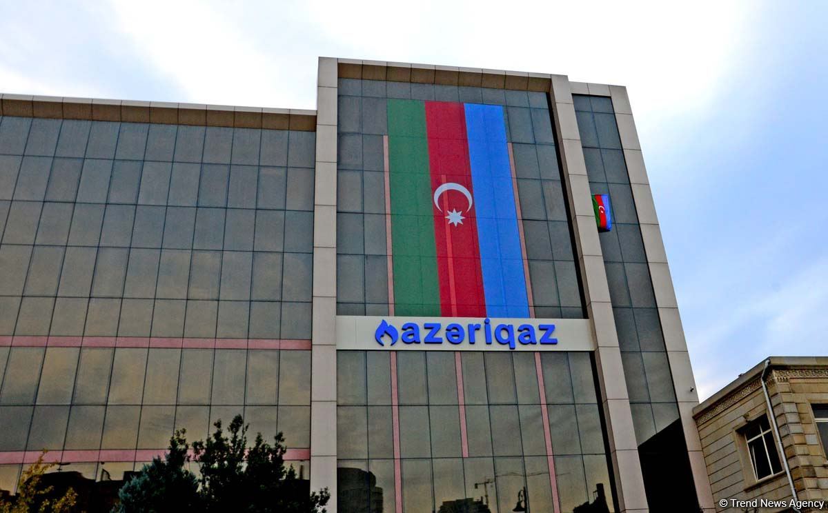 Bakı üçrəngli bayrağa bürünüb (FOTO)