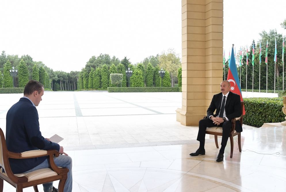Prezident İlham Əliyev Rusiyanın “Pervıy Kanal” televiziyasına müsahibə verib (FOTO/VİDEO) (YENİLƏNİB)