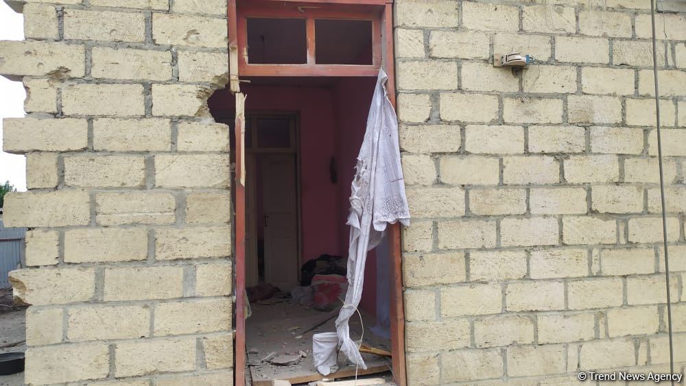 Ermənilər Ağdamın kəndlərini atəşə tutur, 3 evə mərmi düşüb (FOTO)