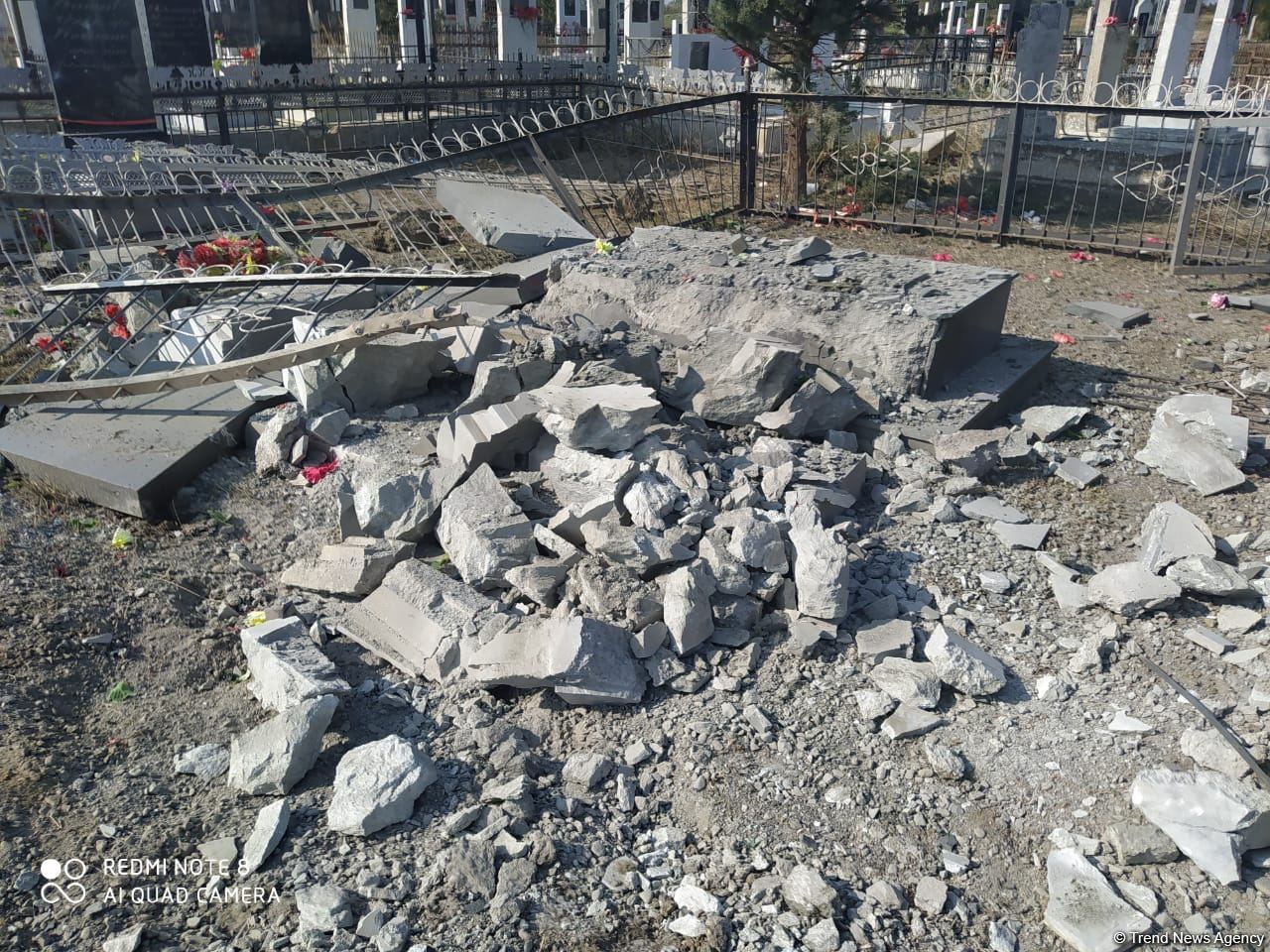 Erməni atəşi nəticəsində Tərtər qəbiristanlığında həlak olanların sayı 4-ə çatdı
(ƏLAVƏ OLUNUB-3) (FOTO)