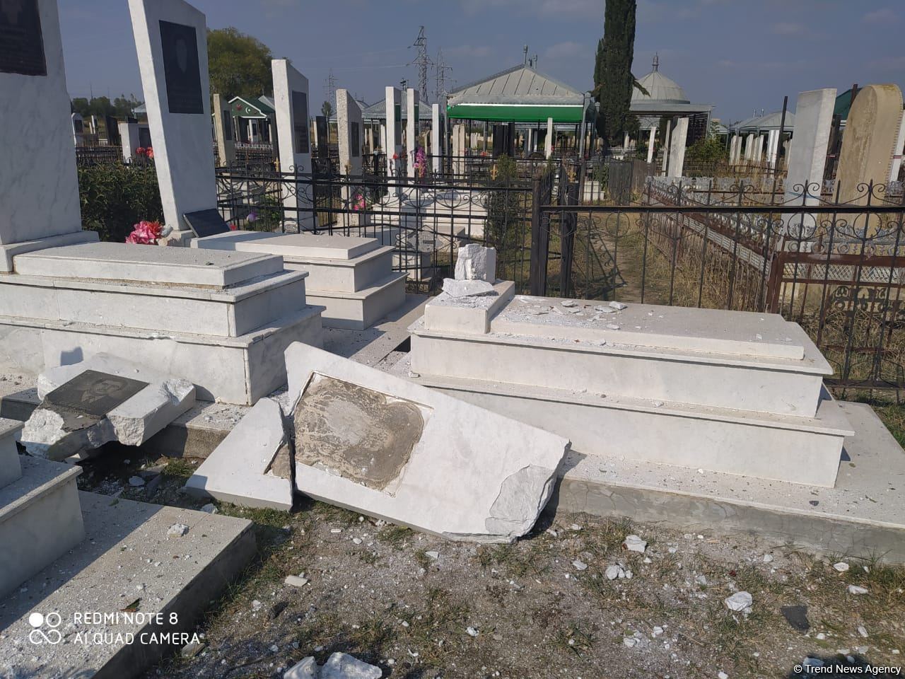 Erməni atəşi nəticəsində Tərtər qəbiristanlığında həlak olanların sayı 4-ə çatdı
(ƏLAVƏ OLUNUB-3) (FOTO)